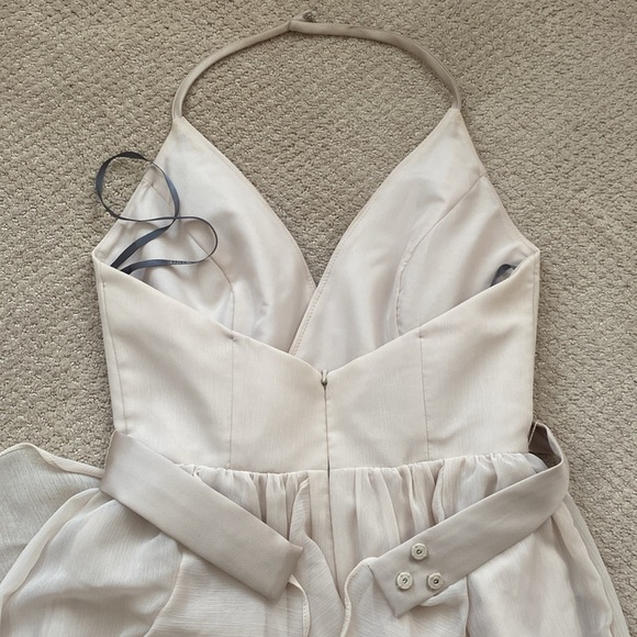 Vera Wang Bridesmaid Chiffon Ruffled Dress in Champagne Color - Picture 11 of 14